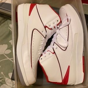 Jordan retro 2 white